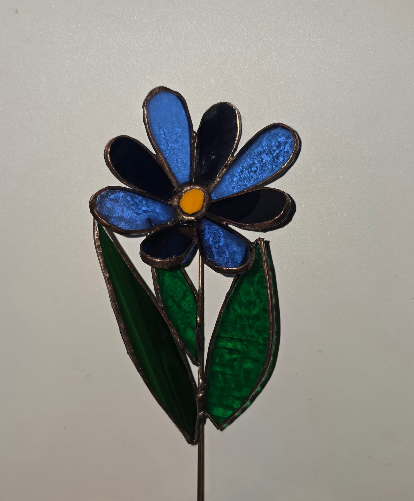 Blue Petal Stained Glass Flower with Leaves – 3D Sculpture