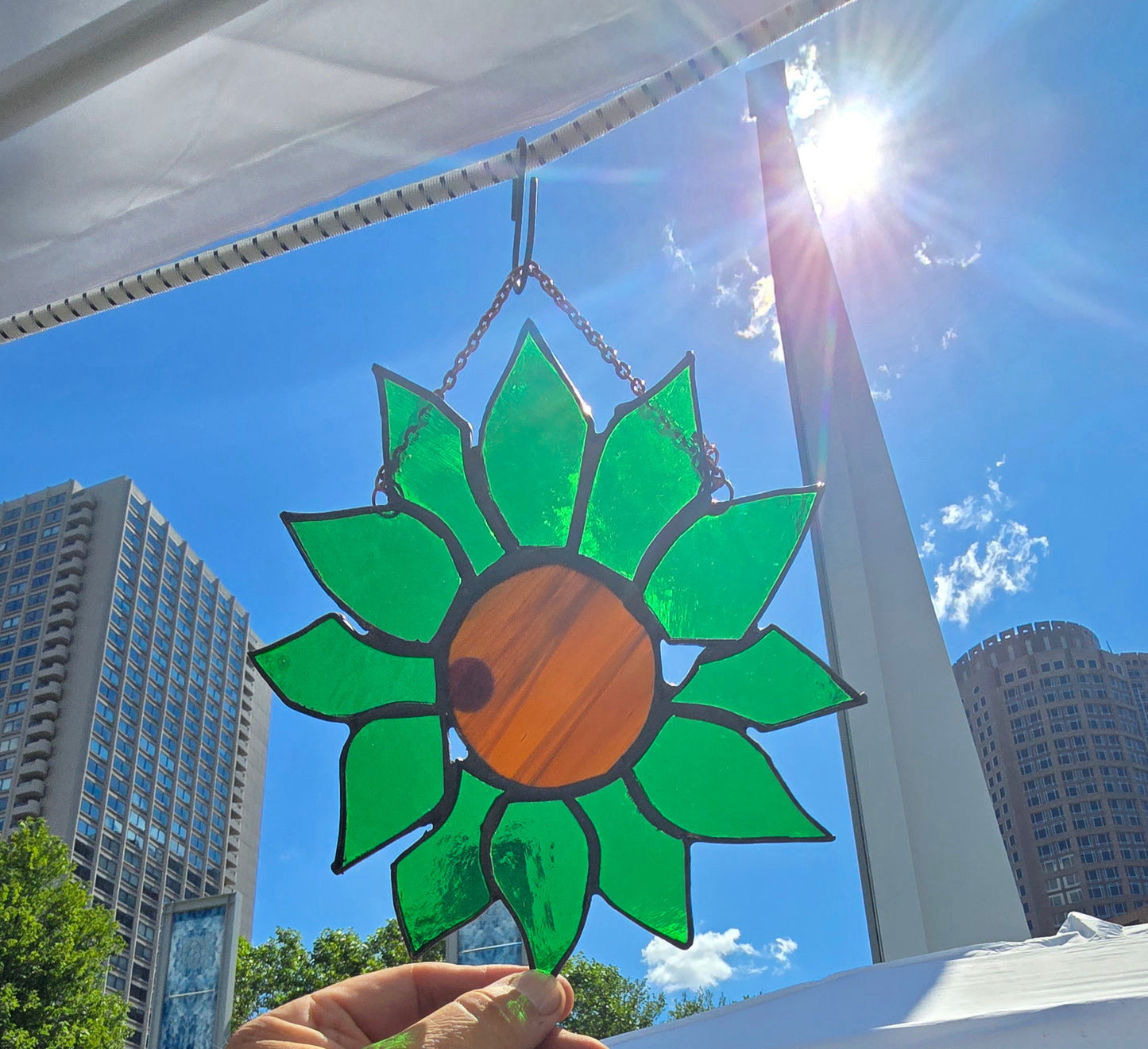 Green Petal Stained Glass Flower Ornament – Handmade Nature-Inspired Suncatcher
