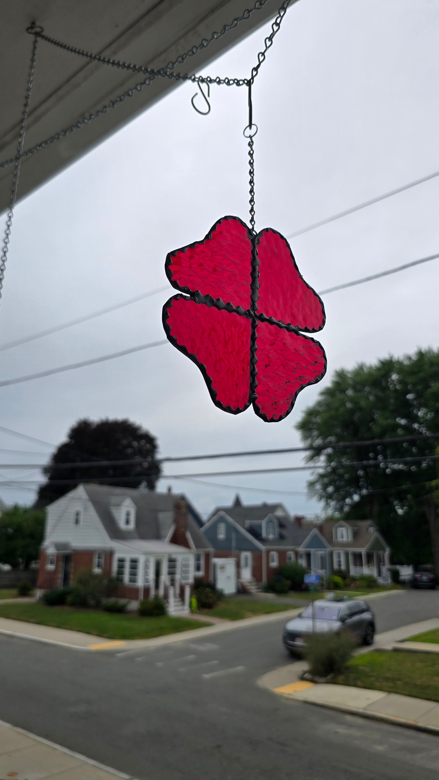 4 petal flower  - stylized dogwood.