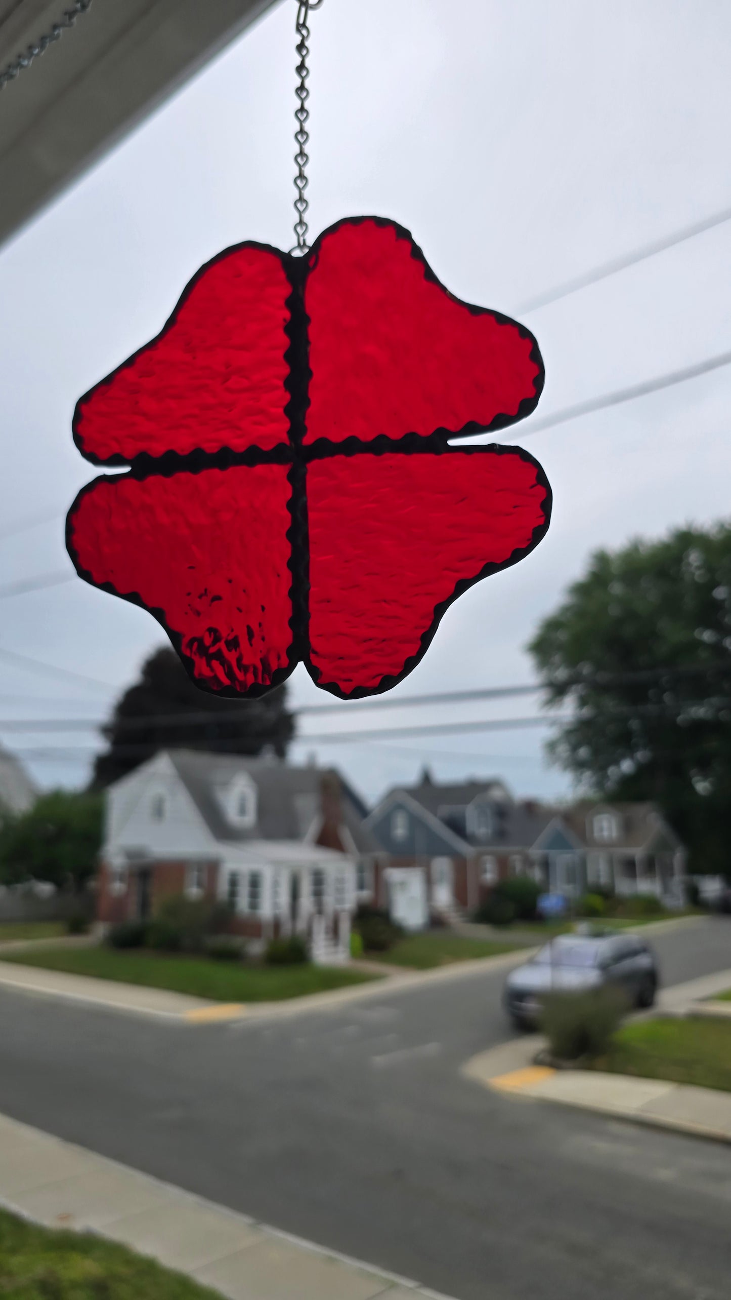 4 petal flower  - stylized dogwood.